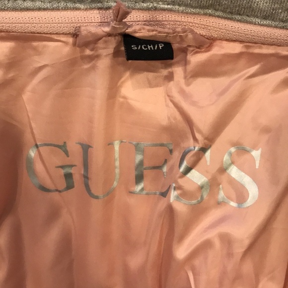 GUESS Pink Lightweight Hooded Puffer Jacket Size Small - Picture 12 of 13